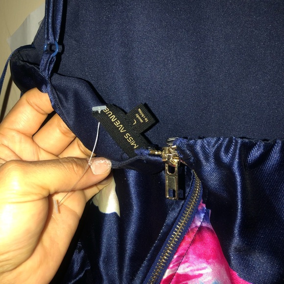 Floral dress - Picture 4 of 5